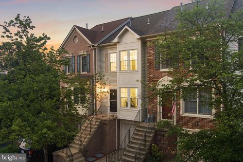 7803 Gum Springs Village Dr, ALEXANDRIA, VA, 22306-2860 | Card Image