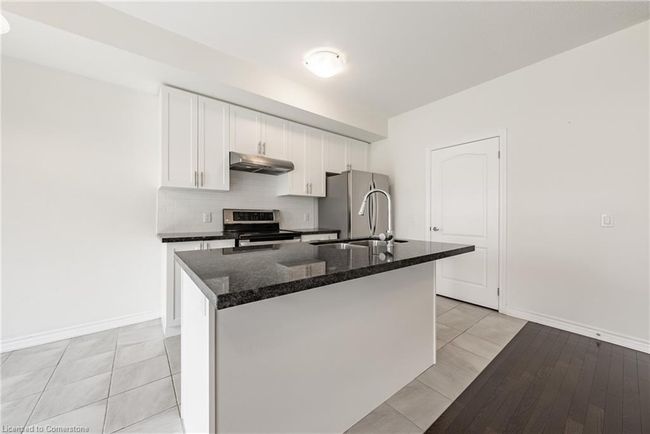 391 Athabasca Common, Townhouse with 3 bedrooms, 3 bathrooms and 2 parking in Oakville ON | Image 10