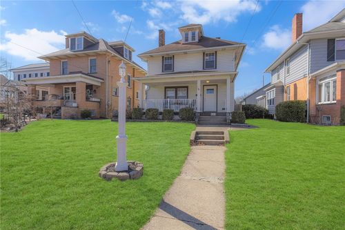 461 Dravo Ave, Beaver, PA, 15009-2042 | Card Image