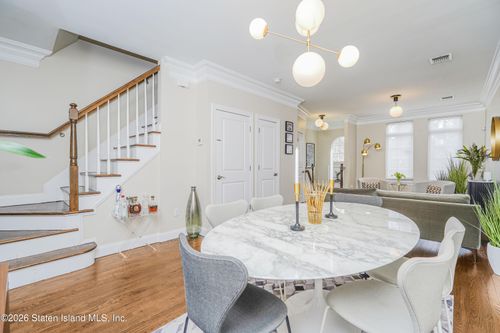 196 Presentation Cir, Staten Island, NY, 10312-1337 | Card Image