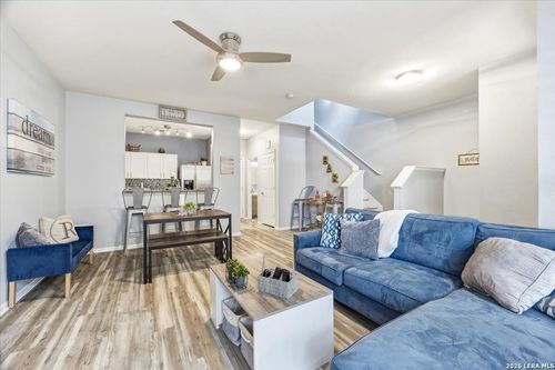 13517 Bristow Dawn, San Antonio, TX, 78217-1379 | Card Image
