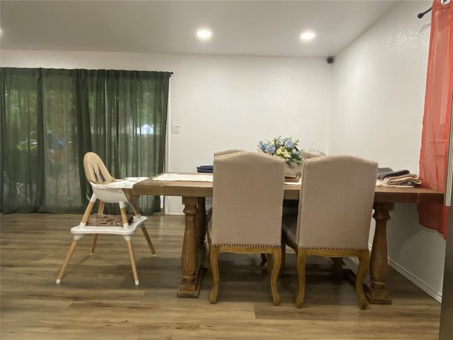 302 Meadow Dr, House other with 2 bedrooms, 1 bathrooms and null parking in Gainesville TX | Image 4