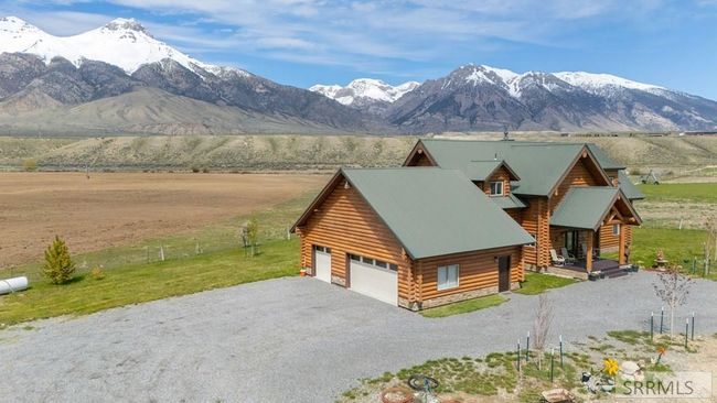 4550 N Us Highway 93, House other with 3 bedrooms, 3 bathrooms and 3 parking in Mackay ID | Image 12