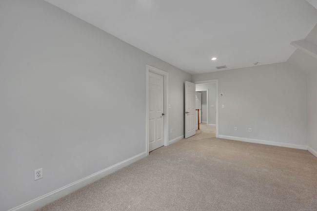 4 - 4 Avery Rd, Condo with 3 bedrooms, 3 bathrooms and null parking in Bloomfield CT | Image 33