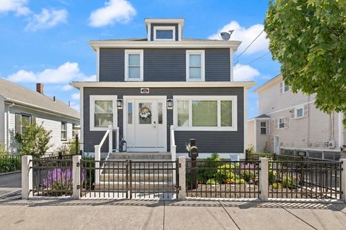 31 Freeman Ave, Everett, MA, 02149-5204 | Card Image