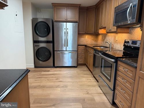 apt-1218-309 Yoakum Pkwy, ALEXANDRIA, VA, 22304-3949 | Card Image