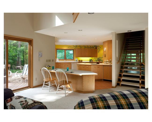 The kitchen and formal dining area are more than big enough to accommodate those calling St. Anne house | Image 84