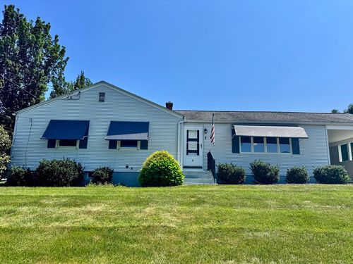 7 Hunter Ter, South Hadley, MA, 01075-2367 | Card Image