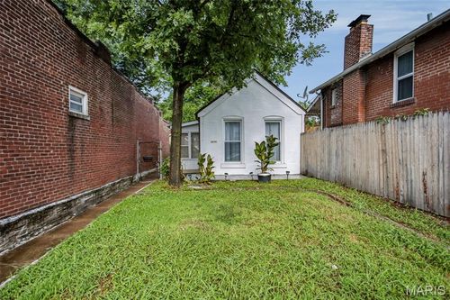 2619 Michigan Ave, Saint Louis, MO, 63118-1213 | Card Image