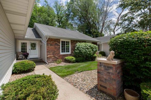 52070 Wembley Dr, South Bend, IN, 46637-4385 | Card Image