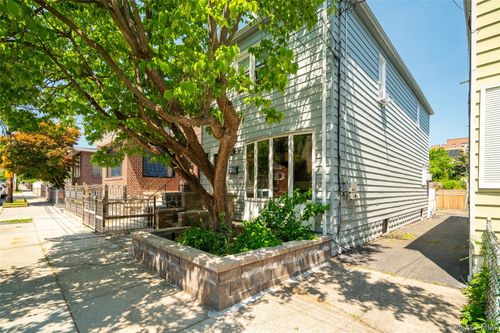 1950 Haight Ave, Bronx, NY, 10461-1302 | Card Image