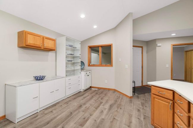 3424 Eagan Oaks Ct, Townhouse with 3 bedrooms, 2 bathrooms and null parking in Eagan MN | Image 7