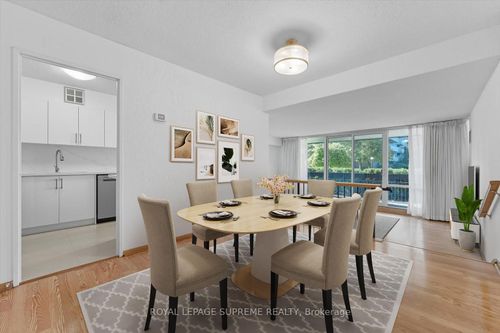 107-270 Scarlett Rd, York, ON, M6N4X7 | Card Image