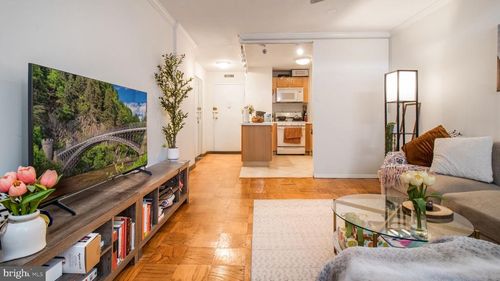 1109-2030 N Adams St, ARLINGTON, VA, 22201-3758 | Card Image