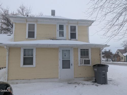 101 Mary St N, Streeter, ND, 58483-7005 | Card Image