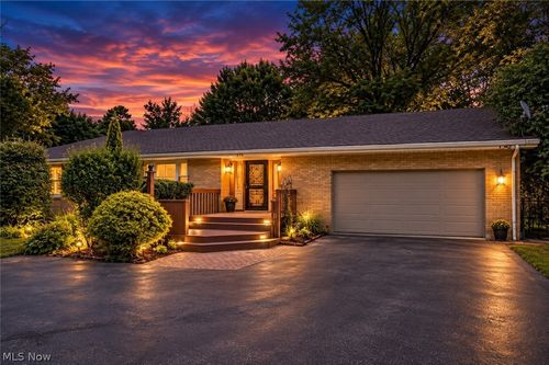 275 N Revere Rd, Fairlawn, OH, 44333-3980 | Card Image