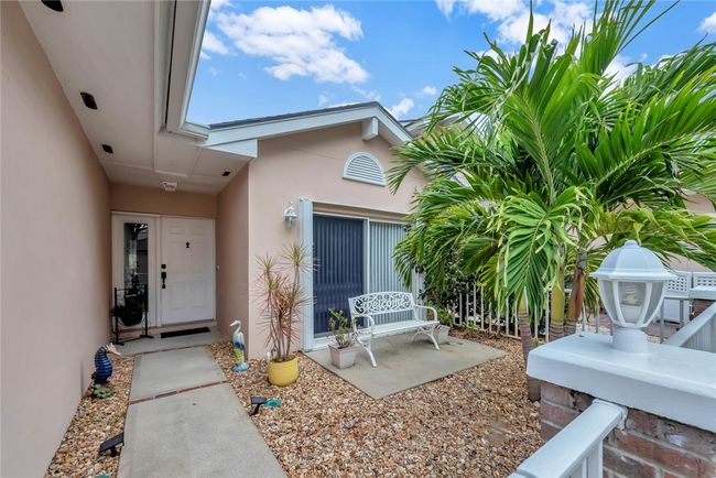 227A - 227 Park Shores Cir, House attached with 2 bedrooms, 2 bathrooms and null parking in Indian River Shores FL | Image 5