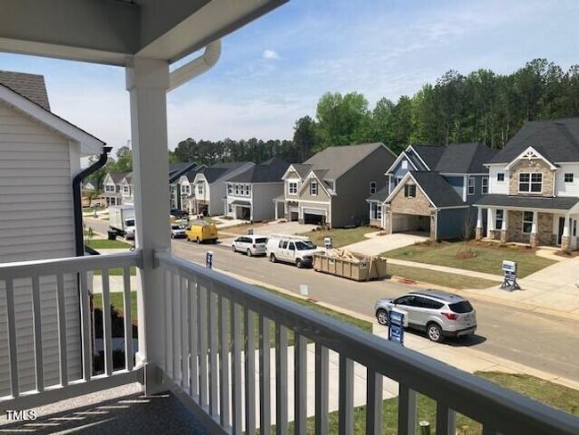 top porch upstairs | Image 26