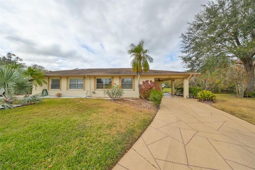 2003 Halmrock Pl, SUN CITY CENTER, FL, 33573-7348 | Card Image