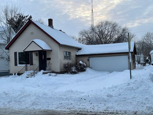 371 N Center Ave, Bradley, IL, 60915-1605 | Card Image