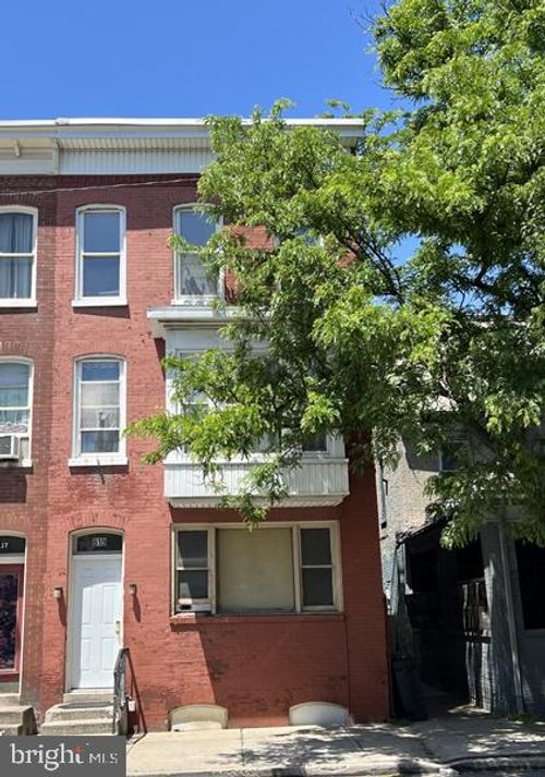 1-819 E Market St, YORK, PA, 17403-1170 | Card Image