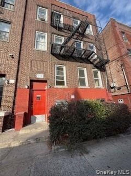 4383 Matilda Ave, Bronx, NY, 10466-1329 | Card Image