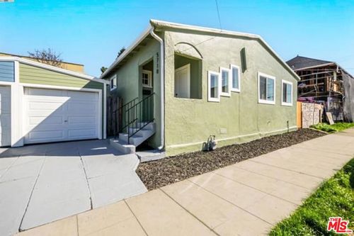 5718 Los Angeles St, Oakland, CA, 94608-2722 | Card Image