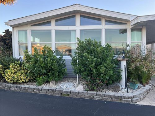 203 Monitor Dr, FLAGLER BEACH, FL, 32136-2718 | Card Image