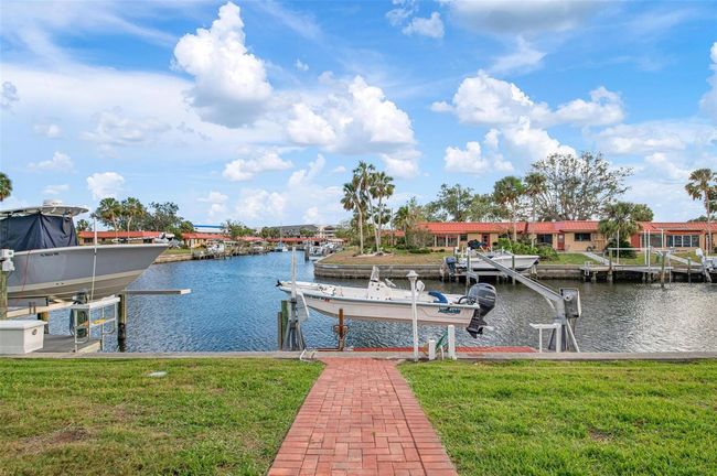 9527 Azure Cv, Condo with 3 bedrooms, 2 bathrooms and null parking in BRADENTON FL | Image 33