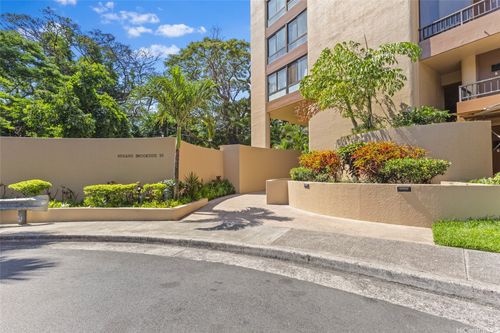 apt-803-55 S Judd St, Honolulu, HI, 96817-2608 | Card Image