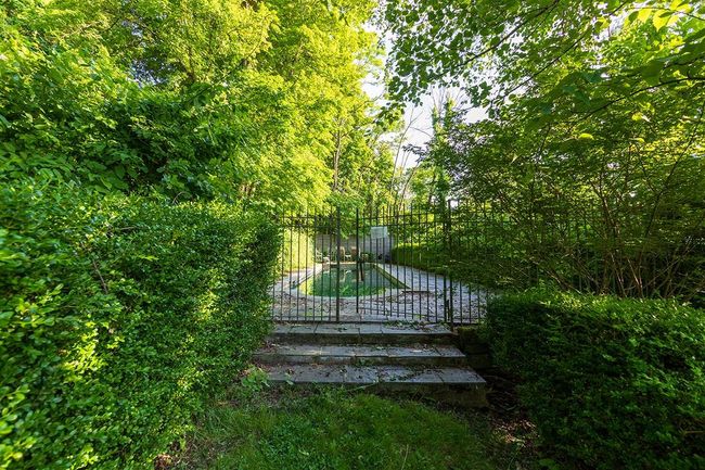 Gated pool | Image 20