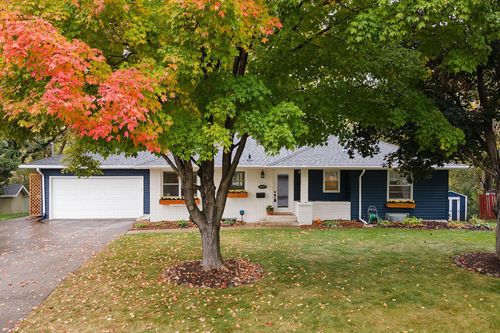 11823 Shady Oak Dr, Minnetonka, MN, 55343-8829 | Card Image