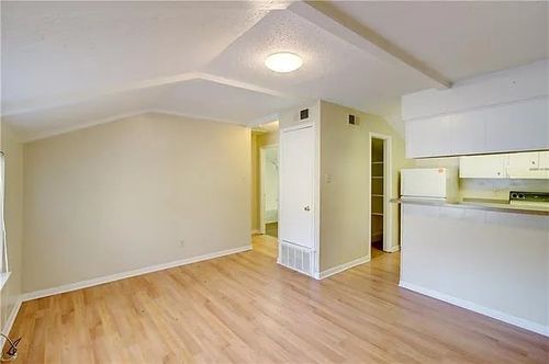 apt-3b-3800 Allegro Lugar St, Austin, TX, 78749-1519 | Card Image