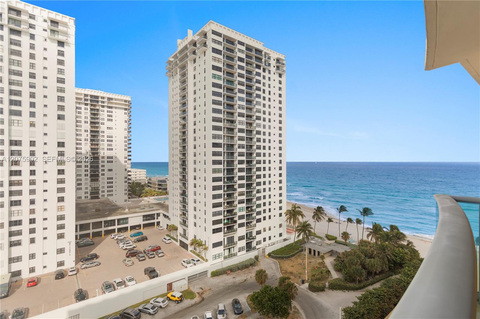 Residential Lease in Hollywood