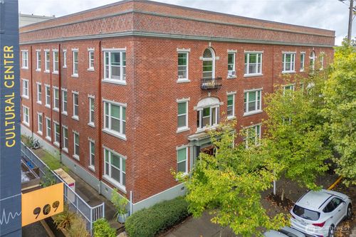 107-905 Ne 43rd St, Seattle, WA, 98105-6018 | Card Image