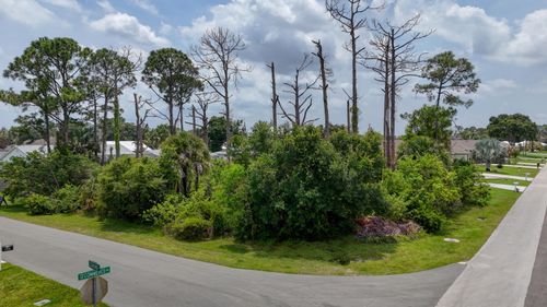 1802 Sw Diamond St, Port St. Lucie, FL, 34953 | Card Image