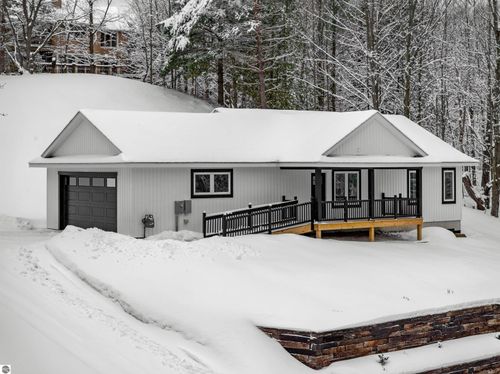 4144 S Sugar Loaf Mountain Rd, Cedar, MI, 49621-9439 | Card Image