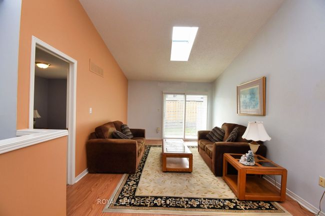 9 - 60 Rice Ave, Condo with 2 bedrooms, 1 bathrooms and 4 parking in Hamilton ON | Image 7