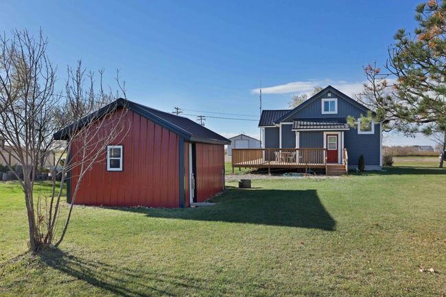 417 Railway Ave, House other with 3 bedrooms, 2 bathrooms and 4 parking in Scandia AB | Image 42