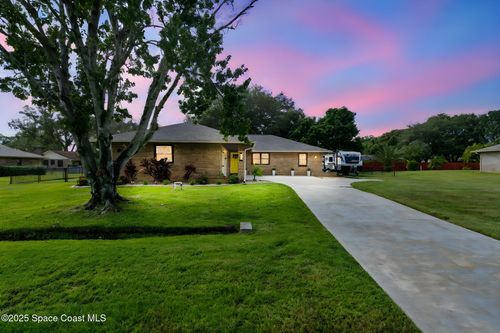 130 Nesbitt St Ne, PALM BAY, FL, 32907-1531 | Card Image