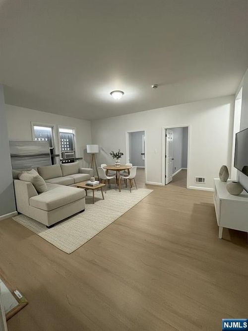 419 S 14th St, Newark, NJ, 07103-1673 | Card Image