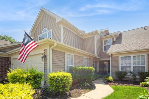 707 Clover Hill Ct, Elk Grove Village, IL, 60007-7124 | Card Image