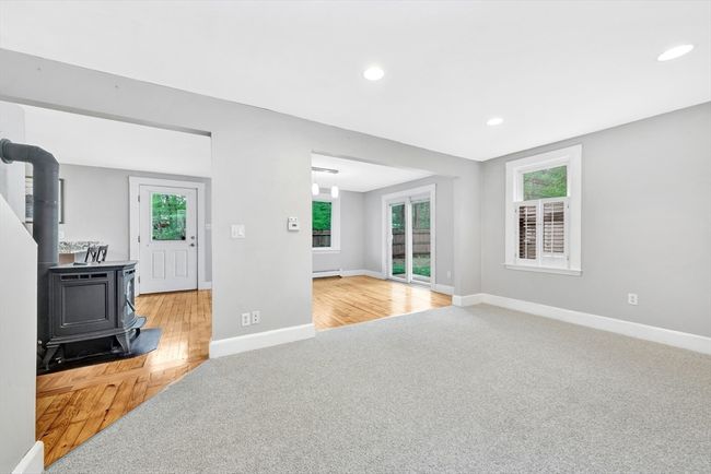 587 Essex Ave, House other with 3 bedrooms, 2 bathrooms and 4 parking in Gloucester MA | Image 17
