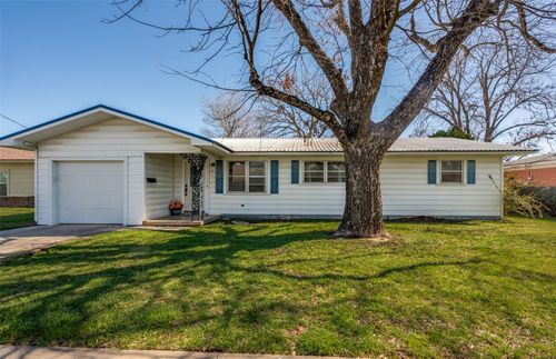 521 N Columbia St, Stephenville, TX, 76401-3428 | Card Image