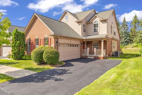 36-6944 Stonewood Pl, Clarkston, MI, 48346-5016 | Card Image