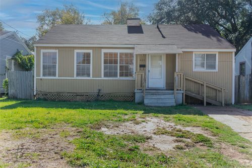 2420 Northside Dr, Bossier City, LA, 71111-3408 | Card Image