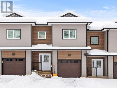 113 Mallard Way, Townhouse with 3 bedrooms, 3 bathrooms and null parking in Whitehorse YT | Image 1