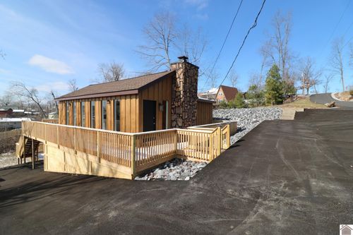 64 Sylvania Terrace Ln, Gilbertsville, KY, 42044-8749 | Card Image