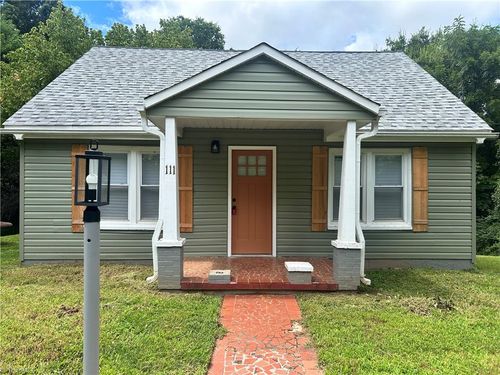 111 East St, Milton, NC, 27305 | Card Image