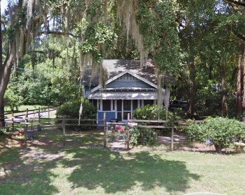 430 Ne 10th St, GAINESVILLE, FL, 32601-5688 | Card Image